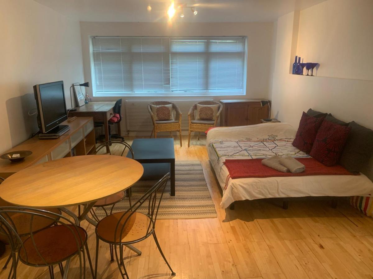 Cozy 1 Bedroom Basement Flat London Exterior photo